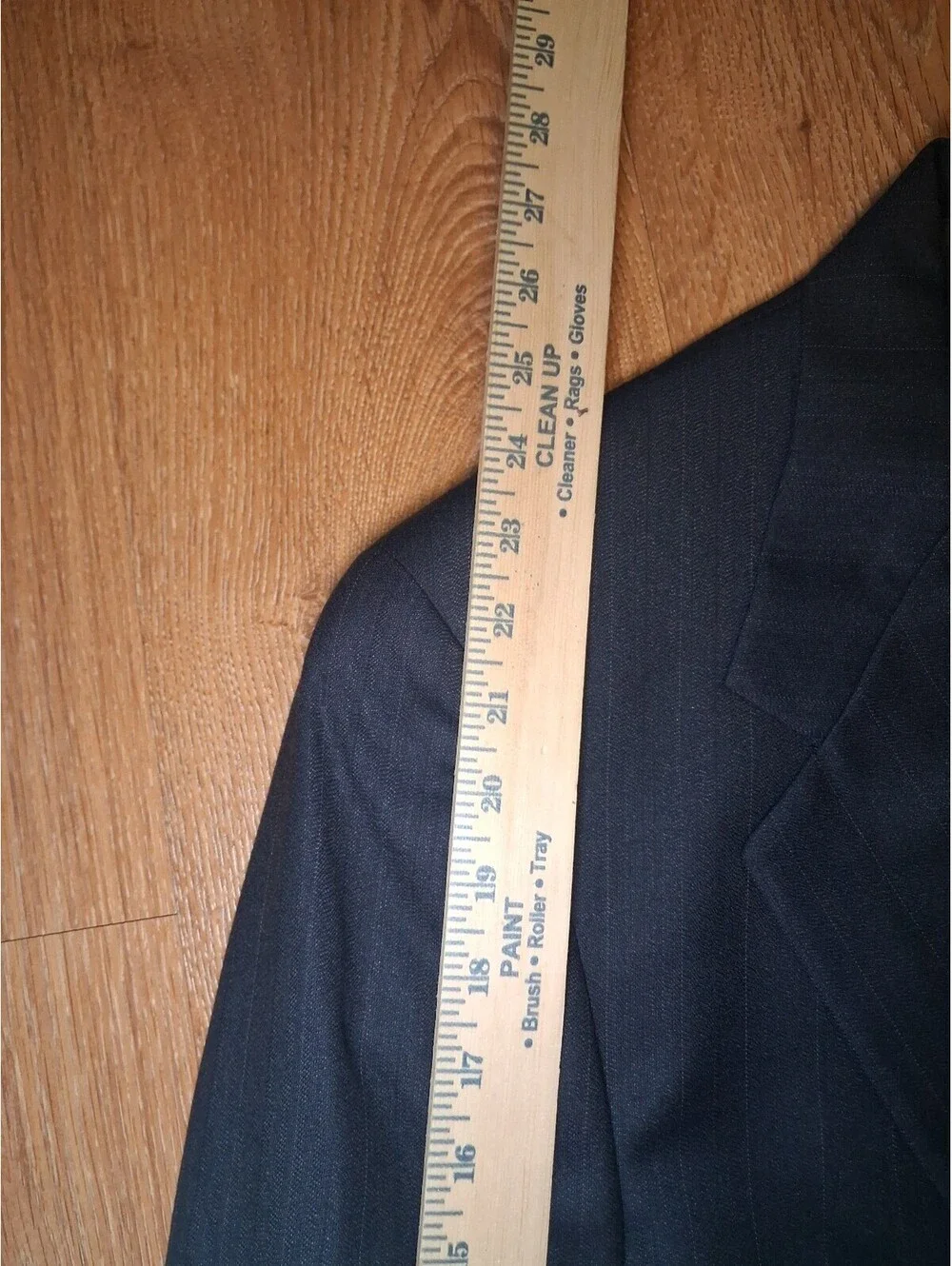 Hart Schaffner Marx 2 PC Suit 40R 32x30 Gray Striped Wool